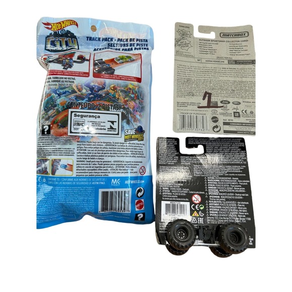 Little bundle of toys matchbox hot wheels, and monster jam - Picture 5 of 7